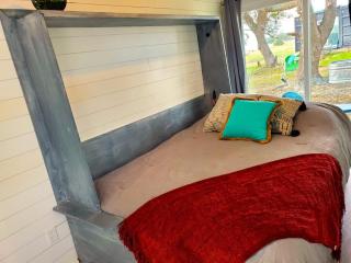TCR at 290 Wine Trail #13 Now dog friendly - Hye - 2