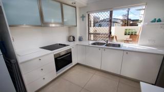 Pandanus Shores Unit 2 Kings Beach QLD - Caloundra - 4