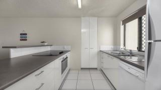 Sealanes Unit 8 Kings Beach QLD - Caloundra - 5