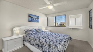 Sealanes Unit 8 Kings Beach QLD - 4