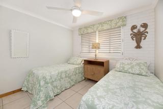 Shipton Lodge unit 3 Moffat Beach QLD - Caloundra - 4