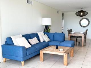 Blue on Blue Apartment 933 - Nelly Bay - 7