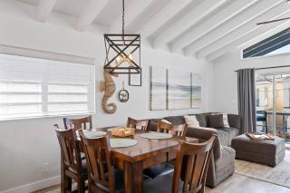 Walk on the Ocean! Wake up to Beautiful Bay Views - 2