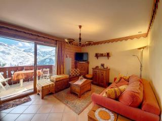 Appartement spacieux avec balcon, parking et accès direct aux pistes - FR-1-344-1157 - 0