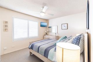 Laman Lodge, 1,15 Laman Street - Stunning Views, air conditioned unit with water views and Wifi - Nelson Bay - 7