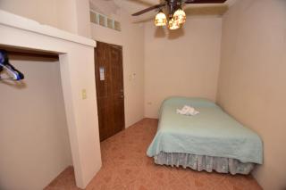 Harada Inn and Suites - Hopkins - 6