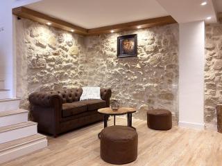 Maison contemporaine, vieux village de Mougins - Mougins - 0