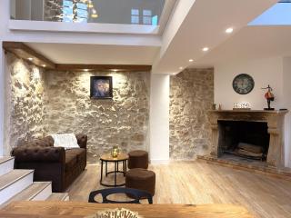 Maison contemporaine, vieux village de Mougins - Mougins - 3