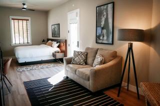 Gateway Hotel, Trademark Collection by Wyndham - Copper Cove Subdivision - 2