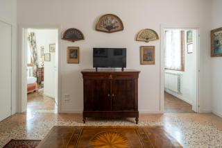 Tiepolo Apartment in the Biennale District R&R - Venice - 3