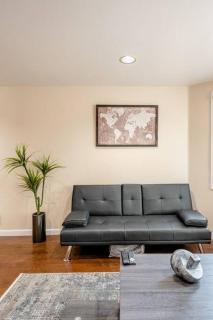 *2bdr Victorian Home away from Home - *Central Loc - Sacramento - 6