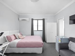 Sunny Rooms Mascot - Sydney - 2