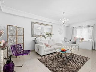 Sunny Rooms Mascot - 5