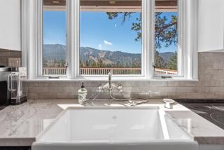 Ski Run Retreat - Close to Lake and Slopes - 8