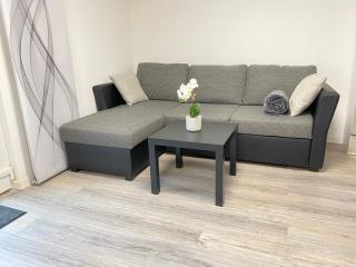 1,5 Zimmer Apartment in S-Bahn Nähe, 35 qm, max 4 Pers, zentral, private Terasse, Internet 250 MBit - 3