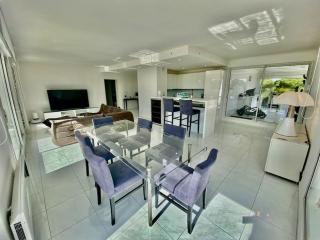 PGH N1 - Roof-Top & Parking Privé, à 2 Pas du Golf - 9