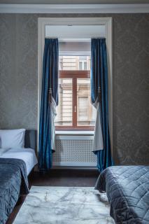 Luxury Apartment With Balcony next to the New York Café - Budapest - 3