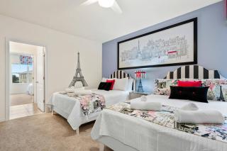 Solterra Resort 7 Bedroom Home with Pool (2207) - Davenport - 4