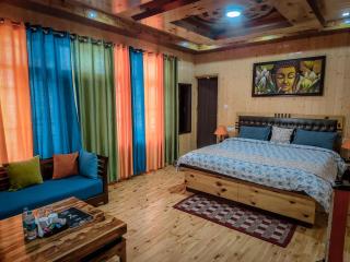The Alpinist cafe and Retreat - 8