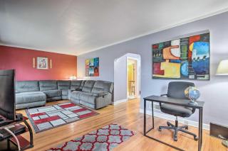 Chicago Home with Spacious Yard 14 Mi to Dtwn - Chicago - 7