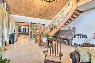 Banquet Hall and Pool Expansive Forestburg Ranch! - Forestburg - 4