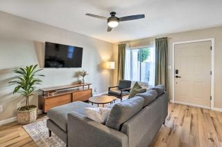 2 Mi to Old Town Home with Pool Access and Patio - Scottsdale - 7