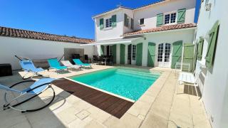 Superbe villa d'architecte avec piscine chauffée - Loix - 0