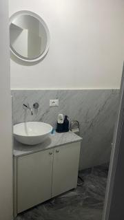Stupendo bilocale nuovissimo con finiture di lusso - Carrara - 7