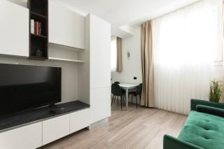 YouHosty - Montebianco 4/6 - Milano - 0