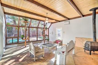 1 Mi to Cathedral Rock Trailhead Home with Sunroom - 7