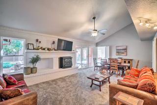 1 Mi to Cathedral Rock Trailhead Home with Sunroom - 3