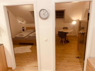 FELIX LIVING 3, Freundliche 2-Zimmer Wohnung in Stadtrandlage, Smart-TV & Parkplatz - 6