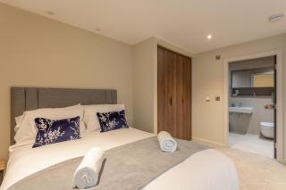 Luxury 2 bedroom apartment with free parking in the heart of York - York - 3