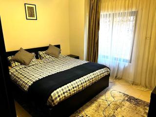 Cozy 2 BR apartment, with pool and big yard - 7