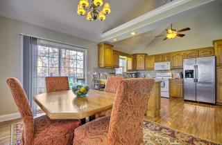 < 1/2 Mi to Marinas! Osage Beach Home w/ Deck - 3