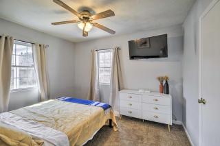 Pet-Friendly Charleston Home with Fenced Yard! - Charleston - 1