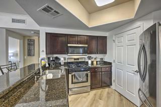 Phoenix Condo with Pool and Hot Tub - Dog Friendly! - Phoenix - 4