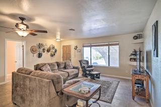 Lake Havasu Getaway with Patio and Grill, 3 Mi to Lake - Lake Havasu City - 6