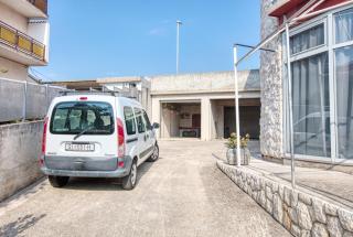 Apartments by the sea Brodarica, Sibenik - 13615 - Brodarica - 1