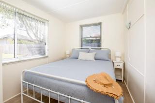 Idle Hours Pet Friendly 5 Mins Walk to Beach - 5