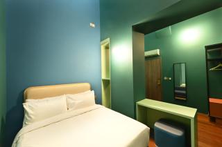 Dream Chaser Boutique Capsule Hotel - 4