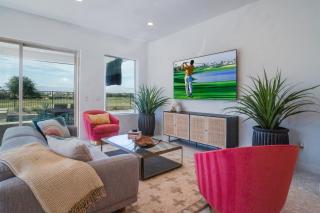 Stadium Course! 18th hole- HUGE putting green! - 8