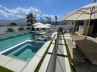 NEW Listing in La Quinta – Stunning Vacation Home! - La Quinta - 4