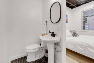 Housepitality - The Brandenburg Suite - Efficiency - 3