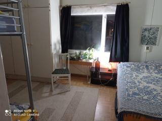 Old Cozy Wood House - 1