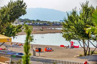 Mobile home in Camping Omisal with pool - Omišalj - 8
