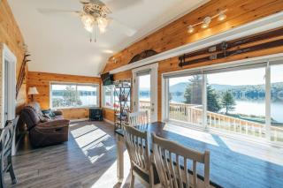 Lakefront Stunning Home, only 30 min to Sugarloaf! - New Portland - 0