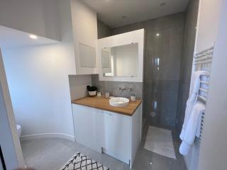 Appartement 33 m2 comme une junior suite - vue Port et Palais des festivals - Cannes - 5