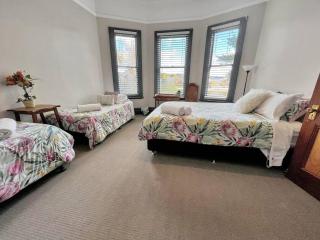 The Old Headmasters House - St Helens - 1