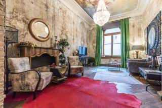 Castle Downtown Apartment - 0